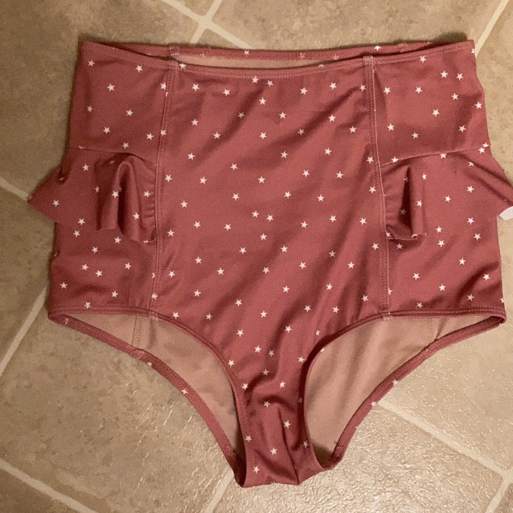 KJ red stars hip ruffle